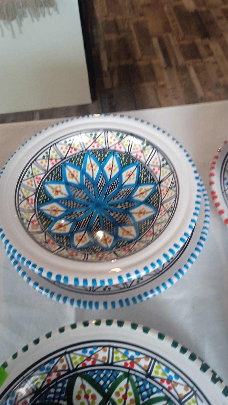 Assiette à Couscous Tunisienne en Céramique – Fait Main | Artisanat Maghrébin | Pièce Unique 🍽️